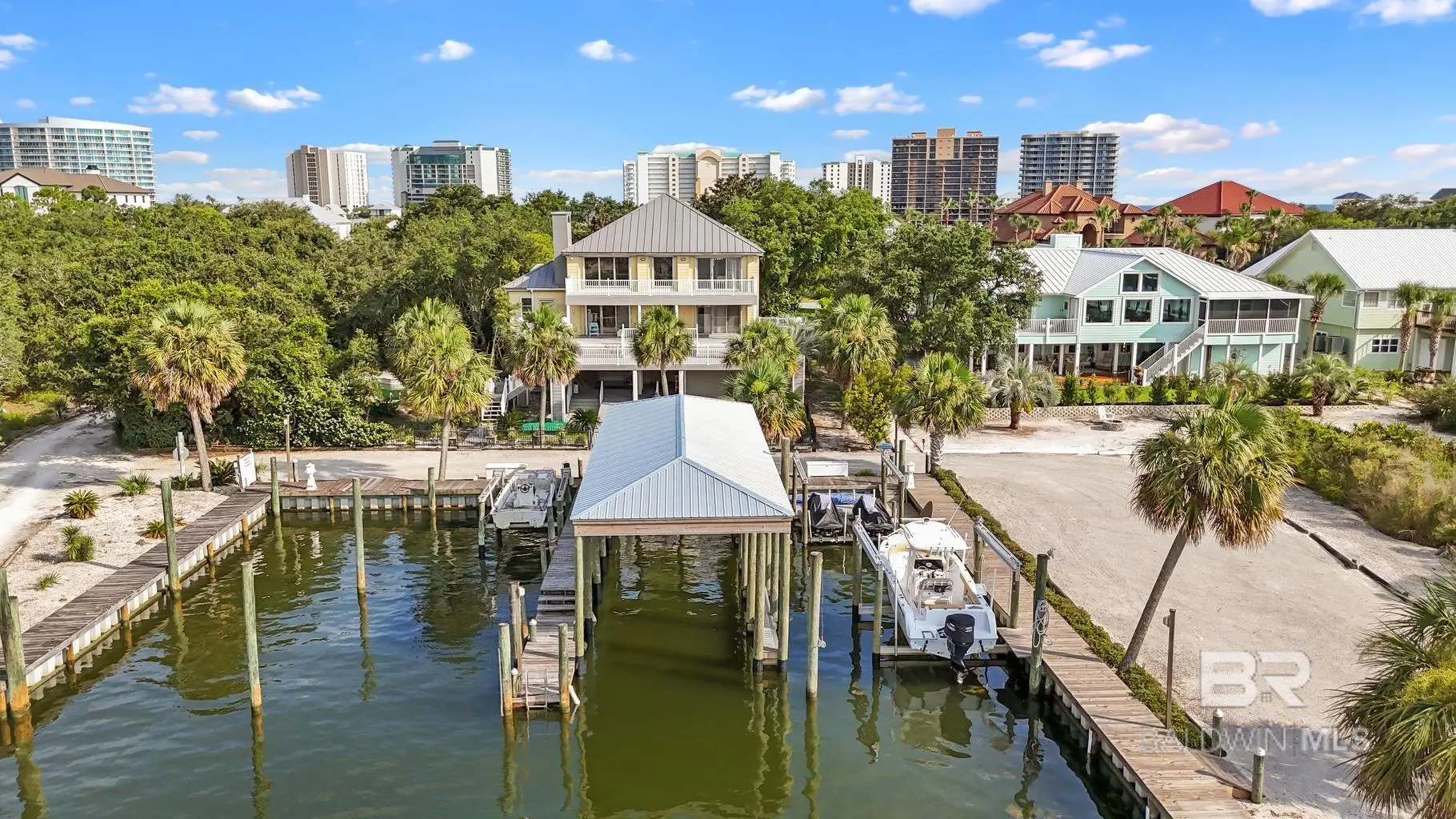 Photo of Listing #381401