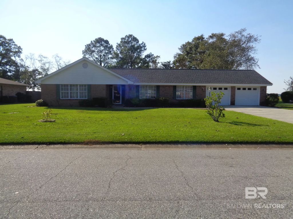 9075 Fairway Drive, Foley