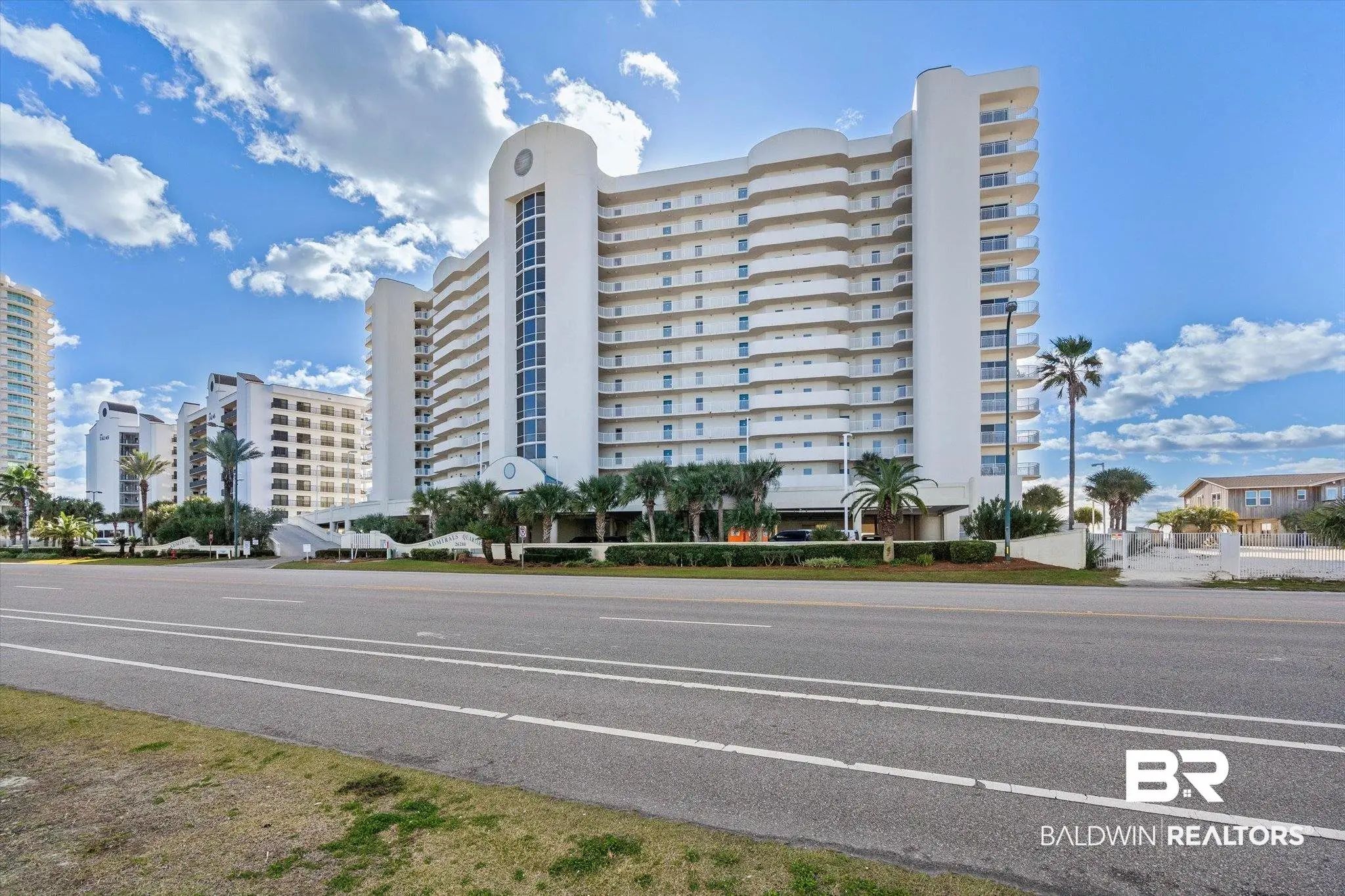 Photo of Listing #390473