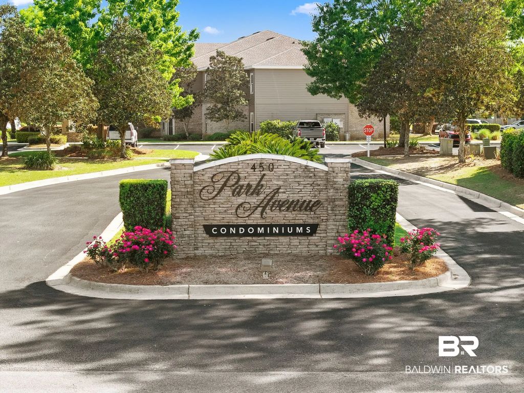450 Park Ave 315, Foley