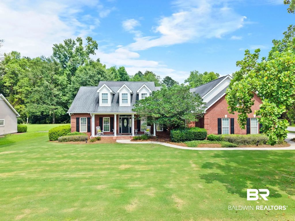 102 Brooks Boulevard, Brewton