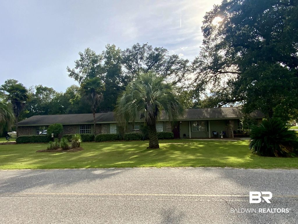 511 N Day Avenue, Bay Minette