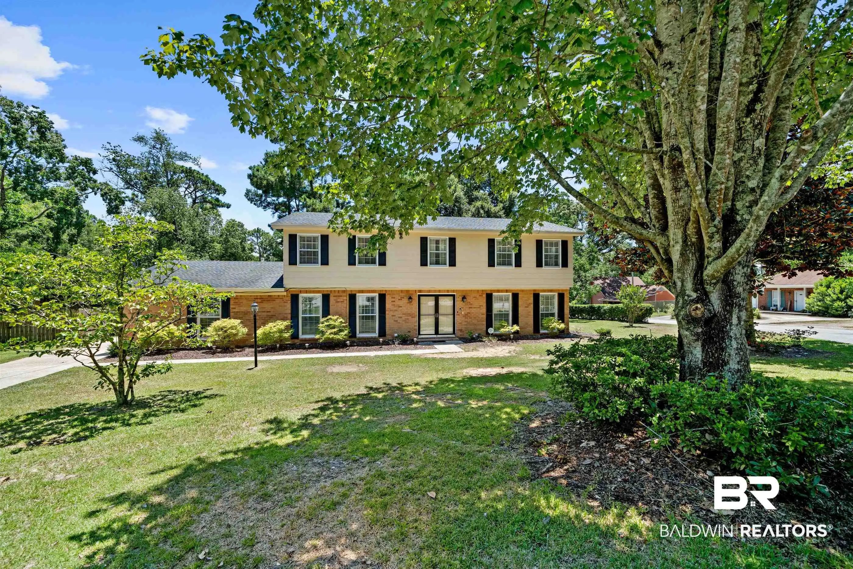 Photo of Listing #399233