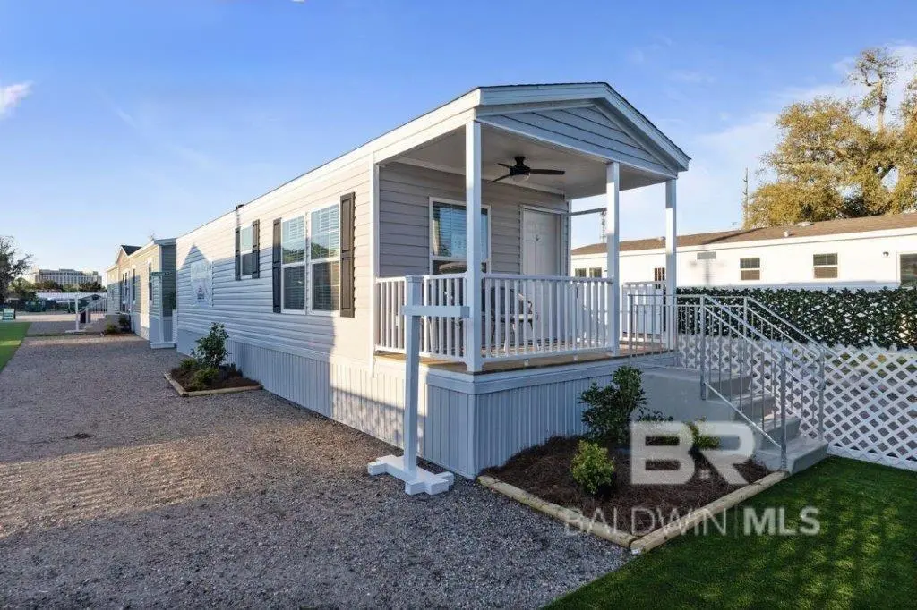 30 Buena Vista Drive, Lillian