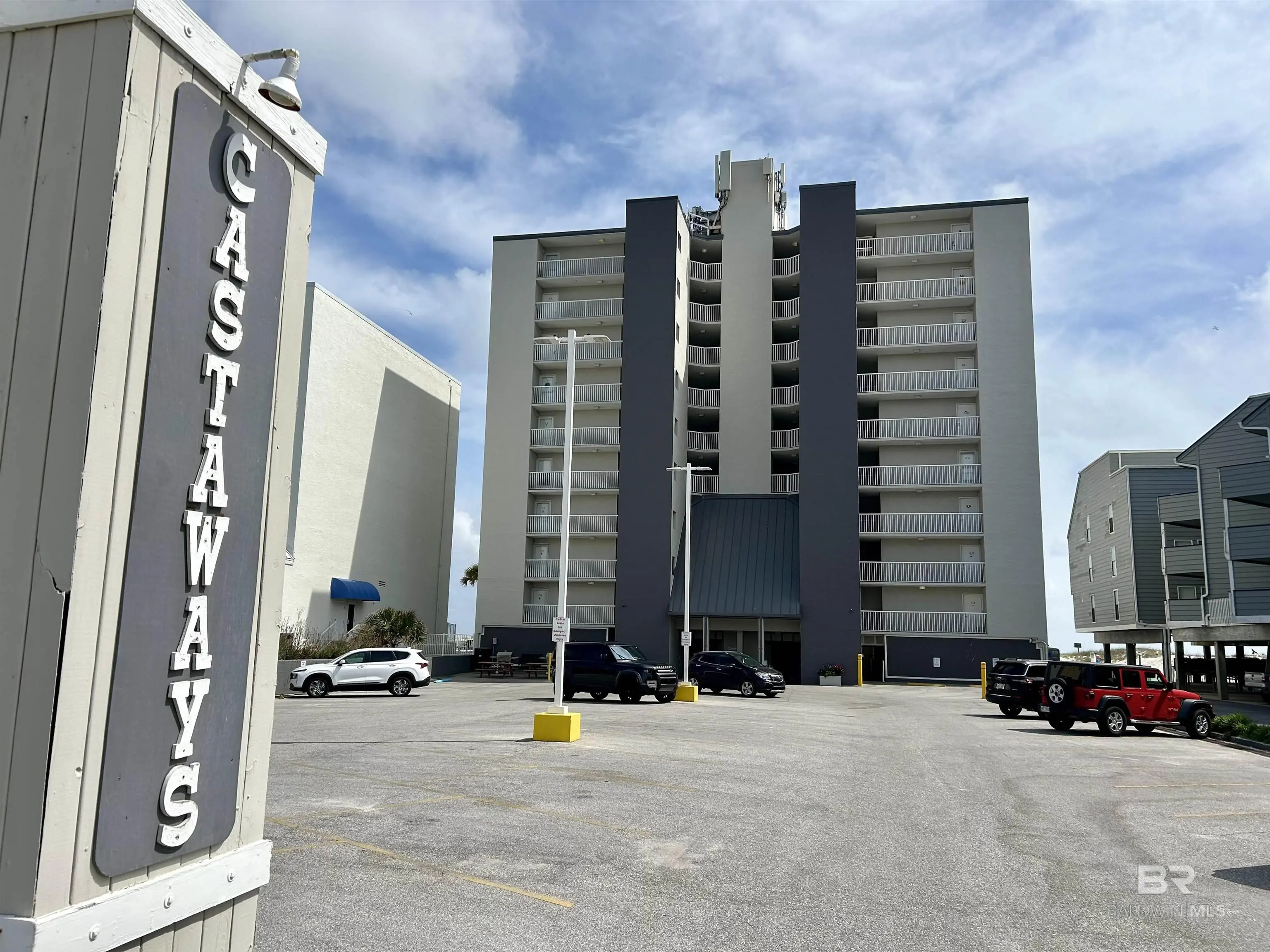 Photo of Listing #375109