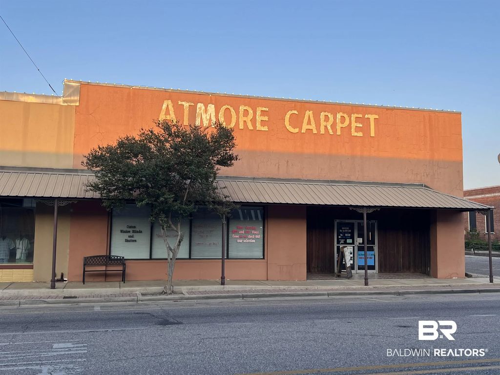122 N Main Street, Atmore