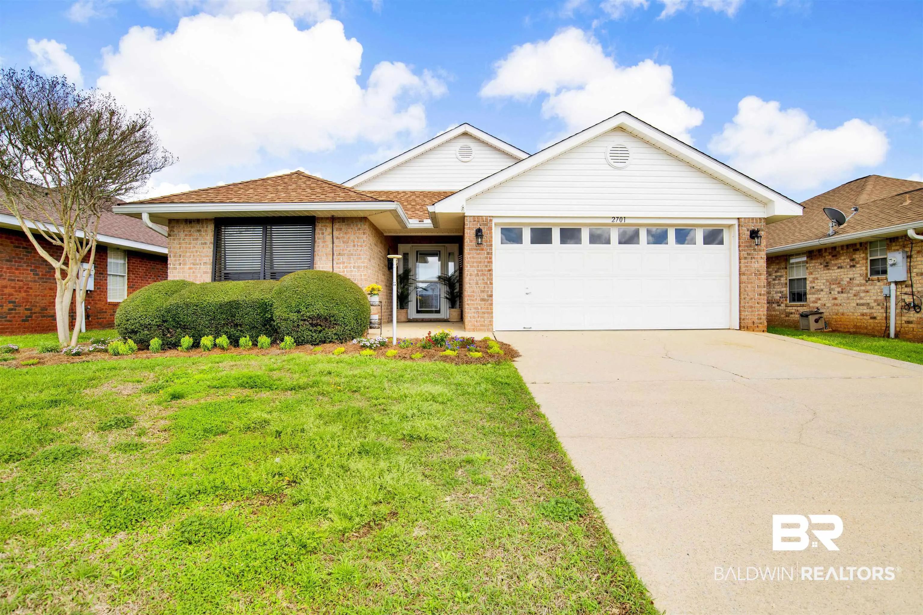 Photo of Listing #393223
