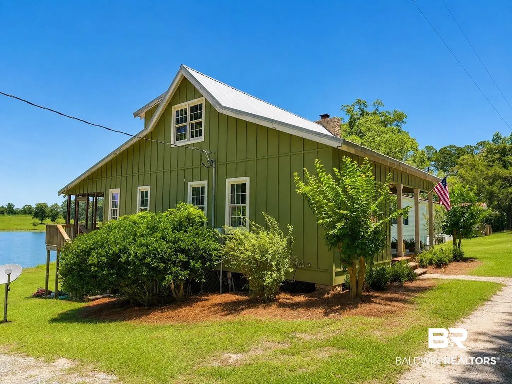 814 Dolihite Lane, Castleberry
