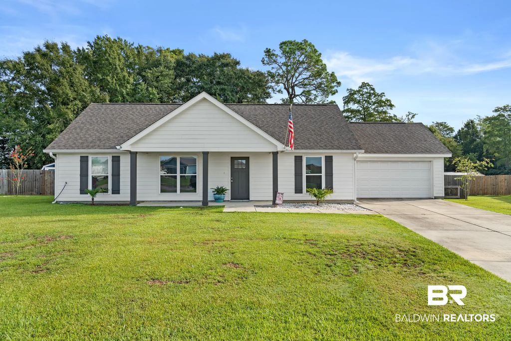 228 Lakefront Circle, Summerdale