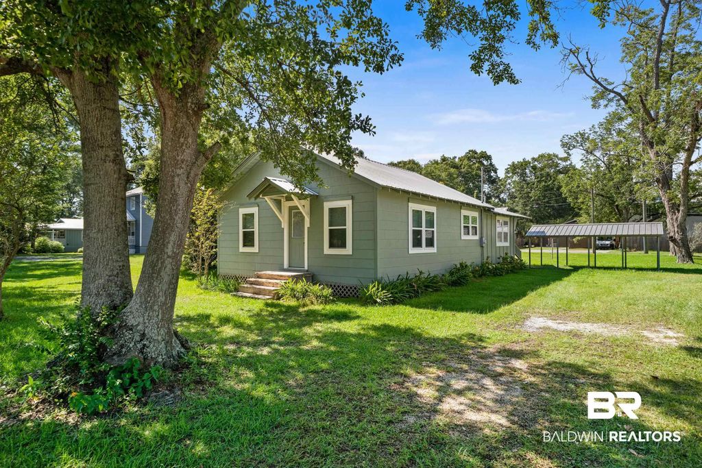 200 W Verbena Avenue, Foley