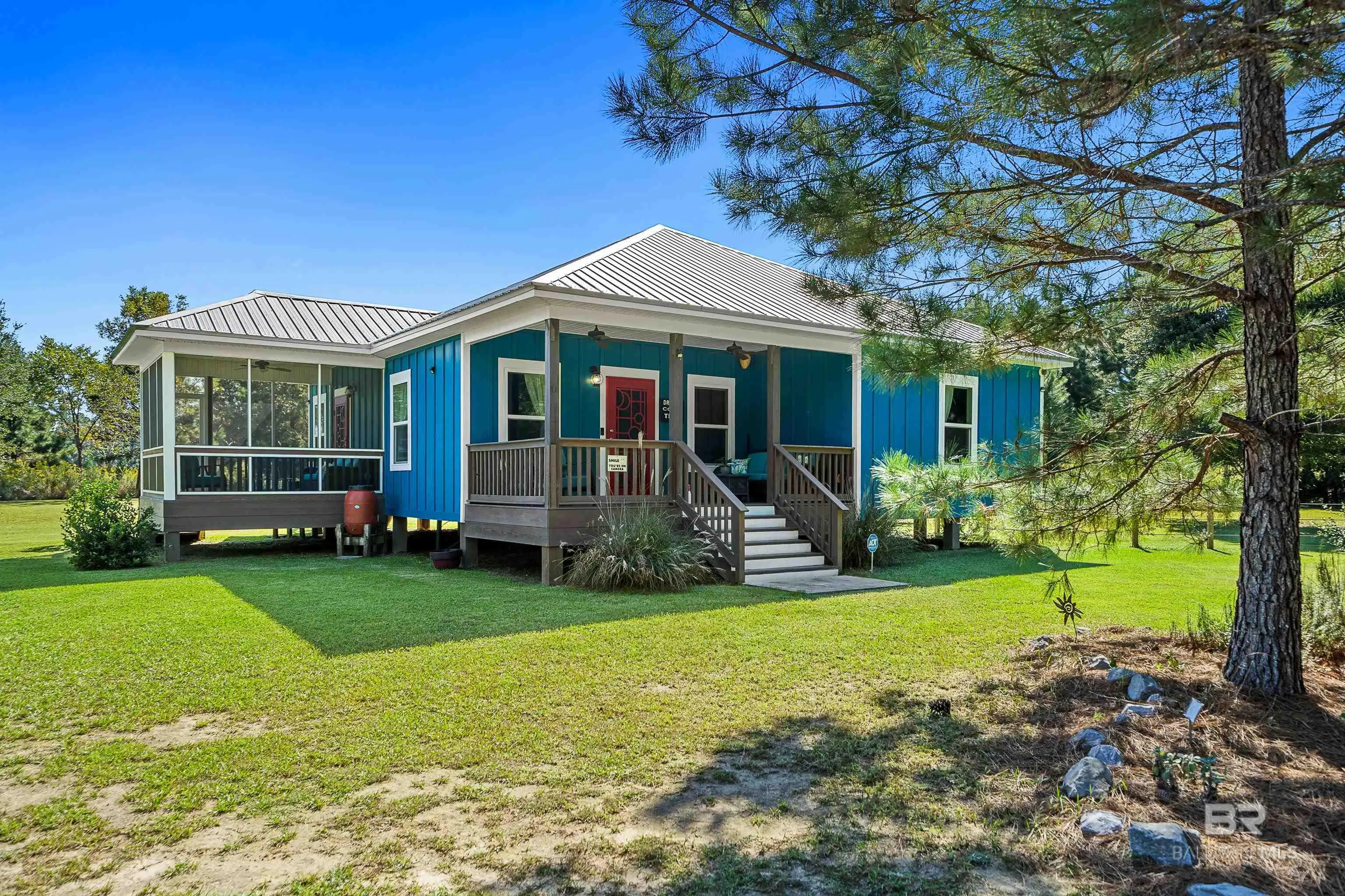 Photo of Listing #387334