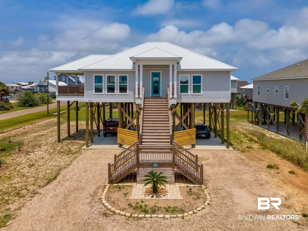 2024 Bienville Boulevard, Dauphin Island