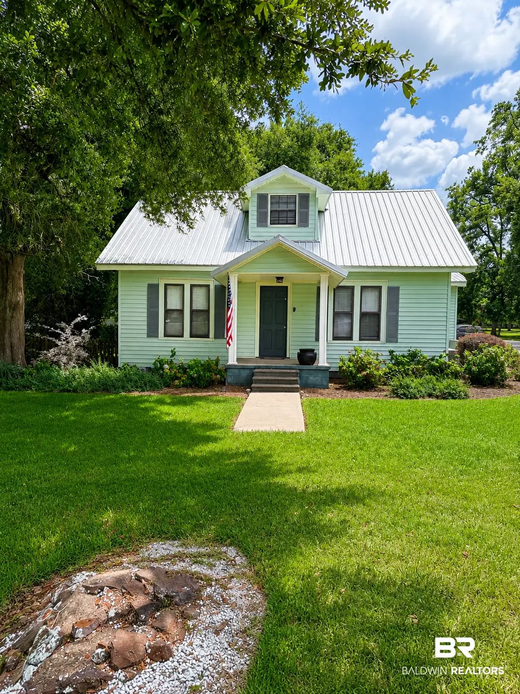 5200 1st Avenue, Loxley