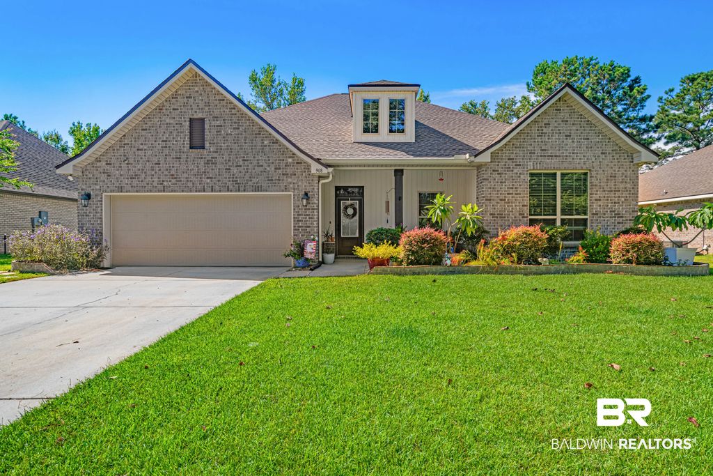 908 Dalton Circle, Foley