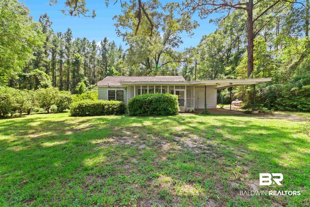 5845 Highway 4, Jay