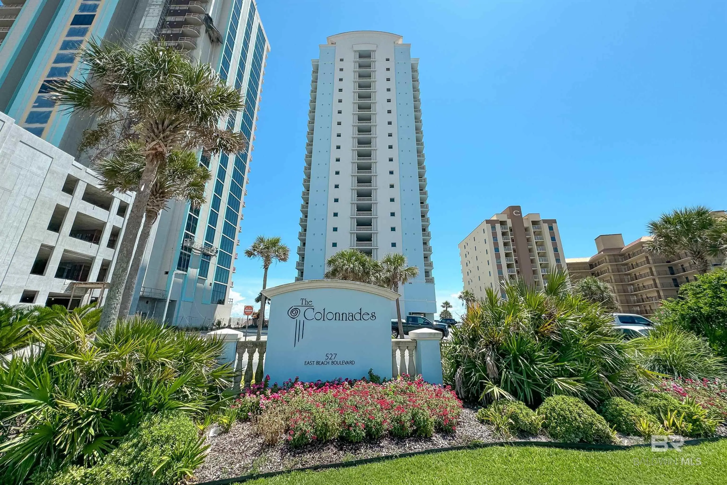 Photo of Listing #376400