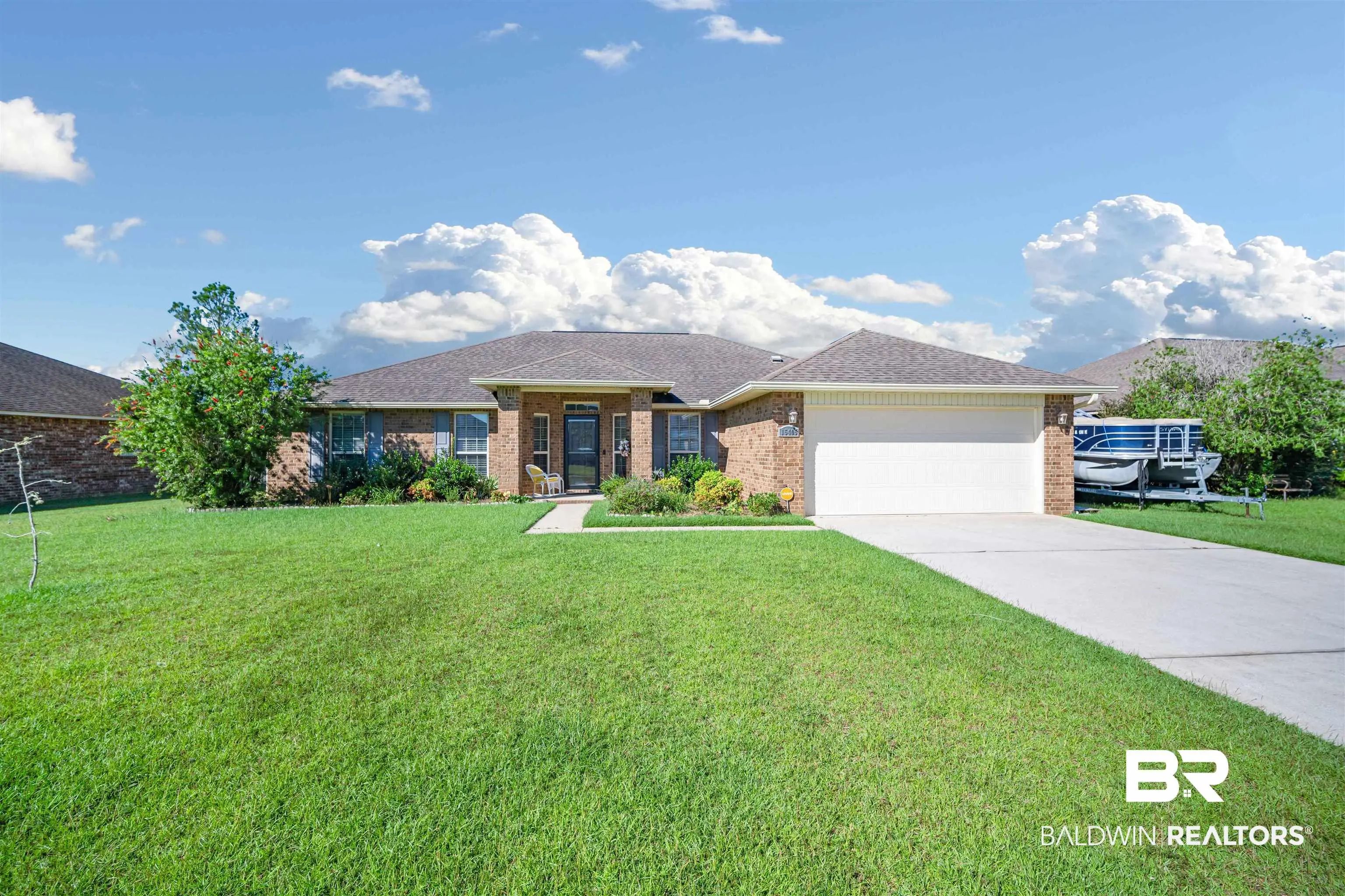 Photo of Listing #389923