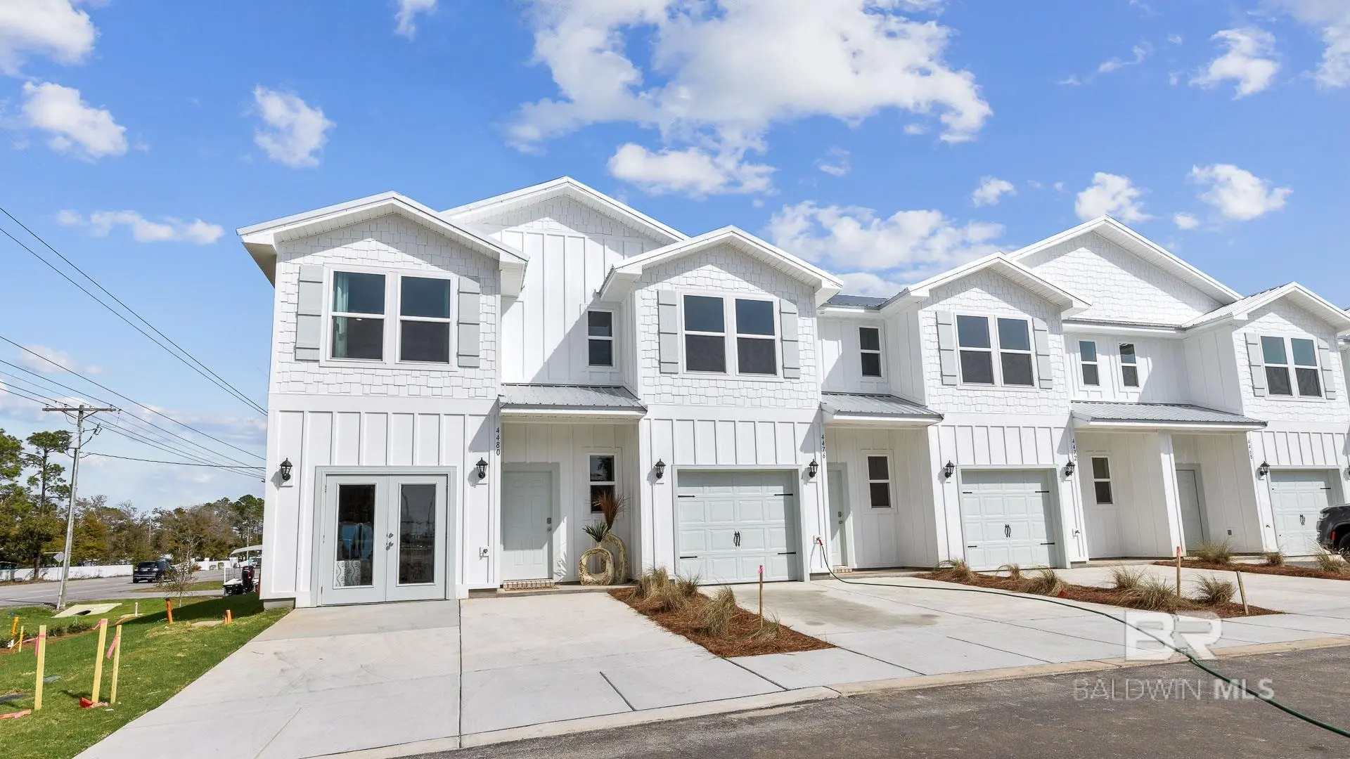 Photo of Listing #386200