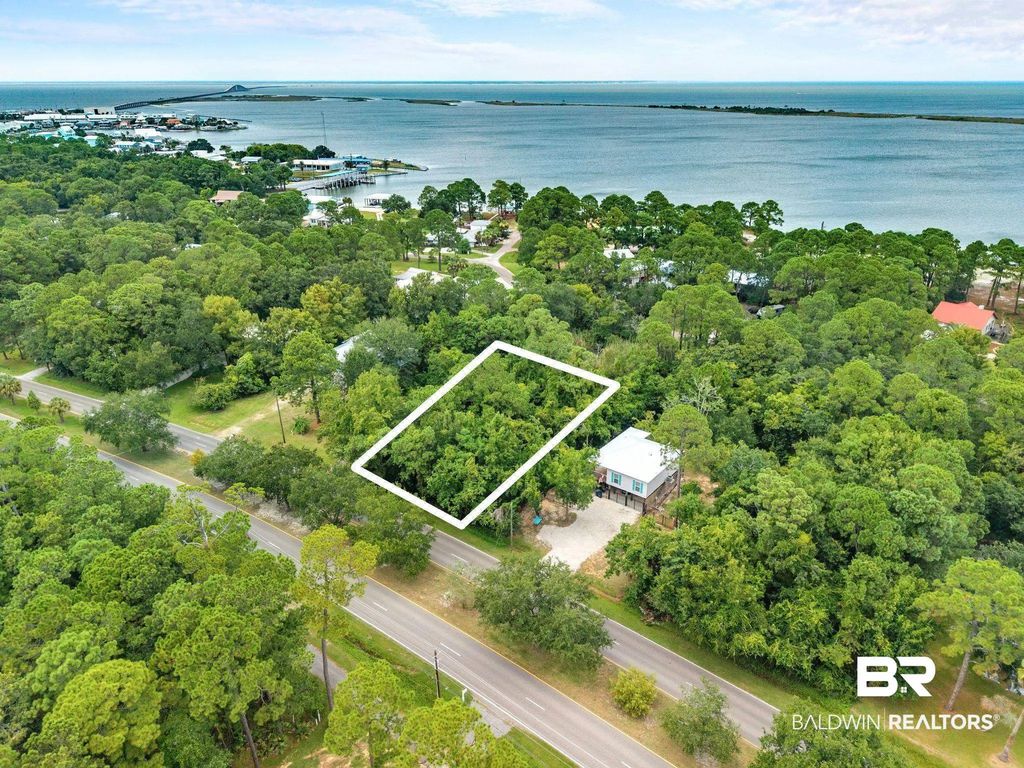 716 Bienville Boulevard, Dauphin Island