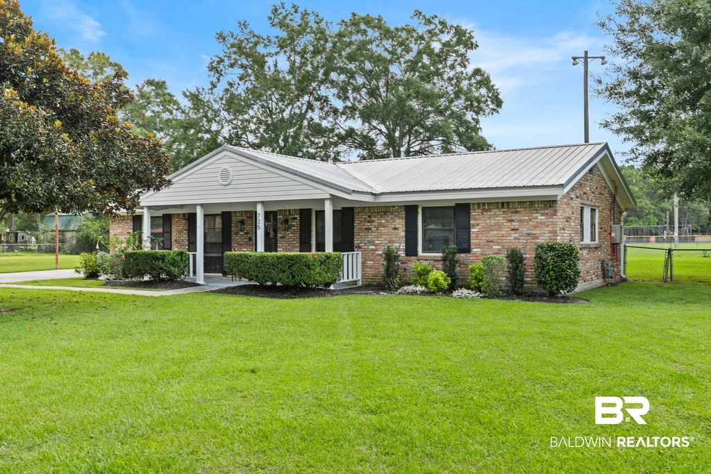 725 Gilbert Street, Saraland