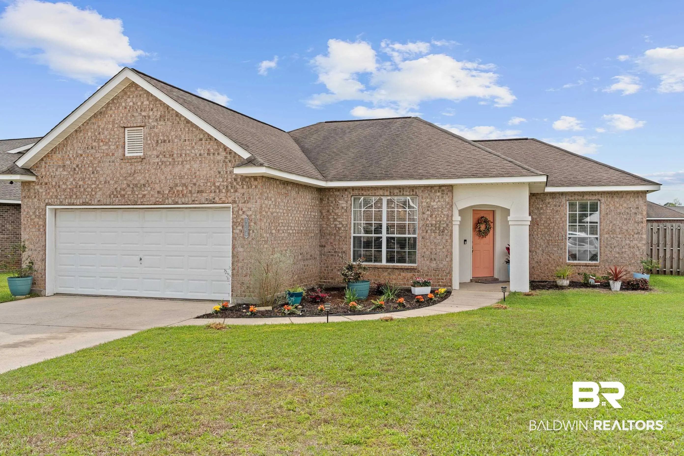 Photo of Listing #393283