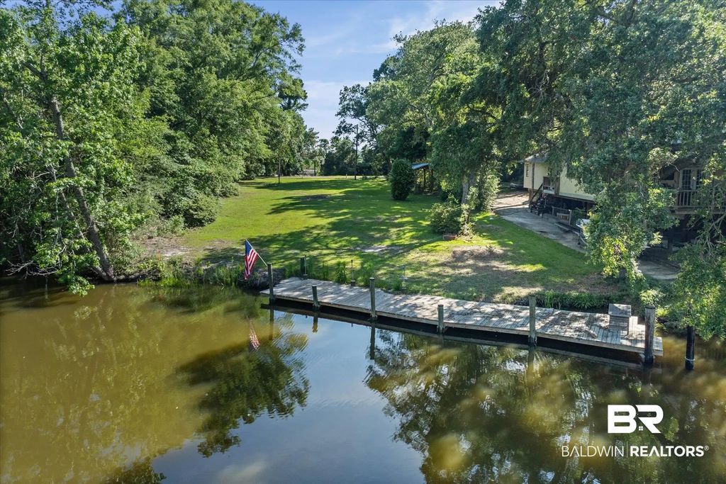 6145 Bayou Road, Mobile