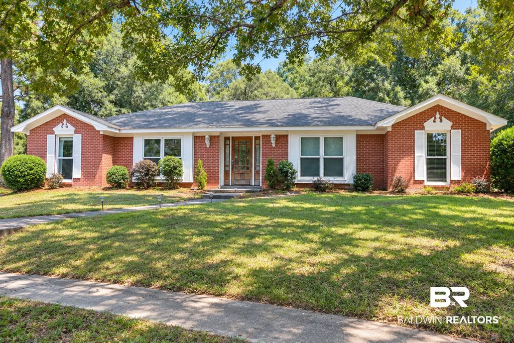 2805 Westmoor Court, Mobile