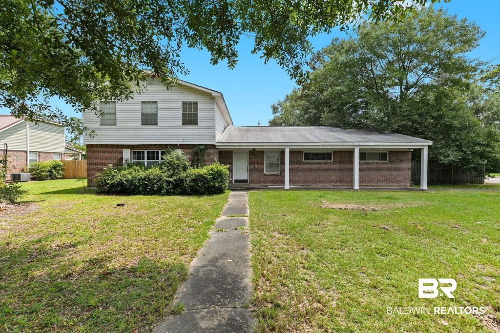 1400 Belleville Avenue, Brewton