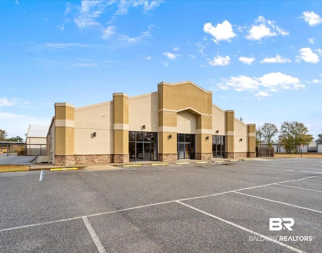9585 Milton Jones Road, Daphne