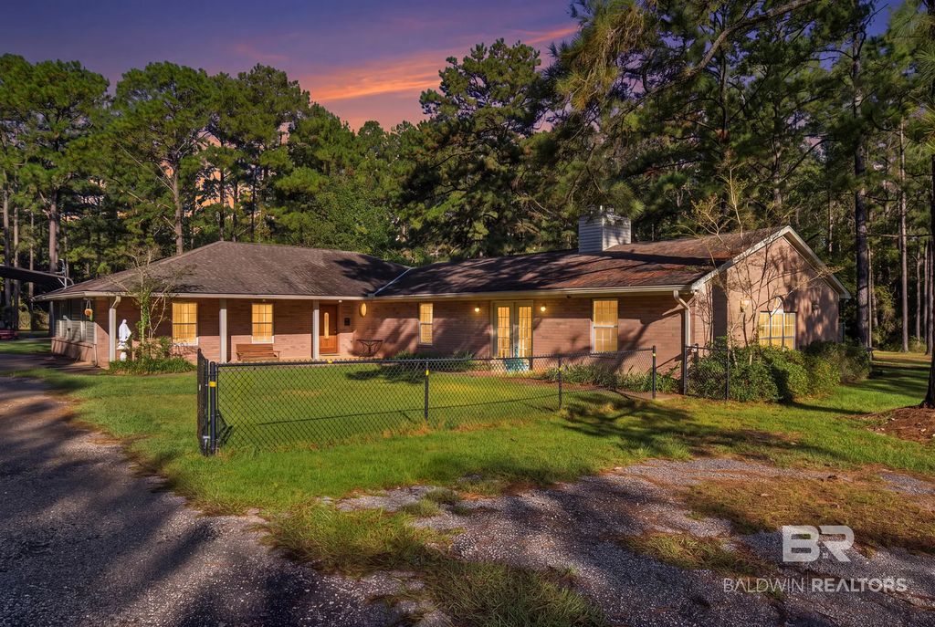 42217 Earl Durant Rd, Bay Minette