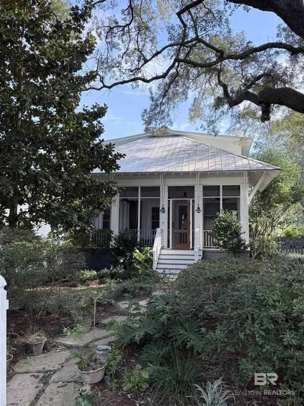 111 Pier Avenue, Fairhope