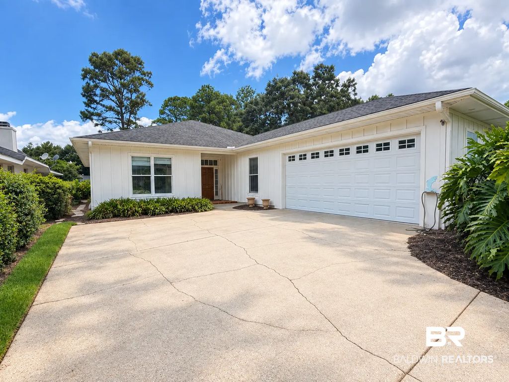 103 Oak Bend Court, Fairhope