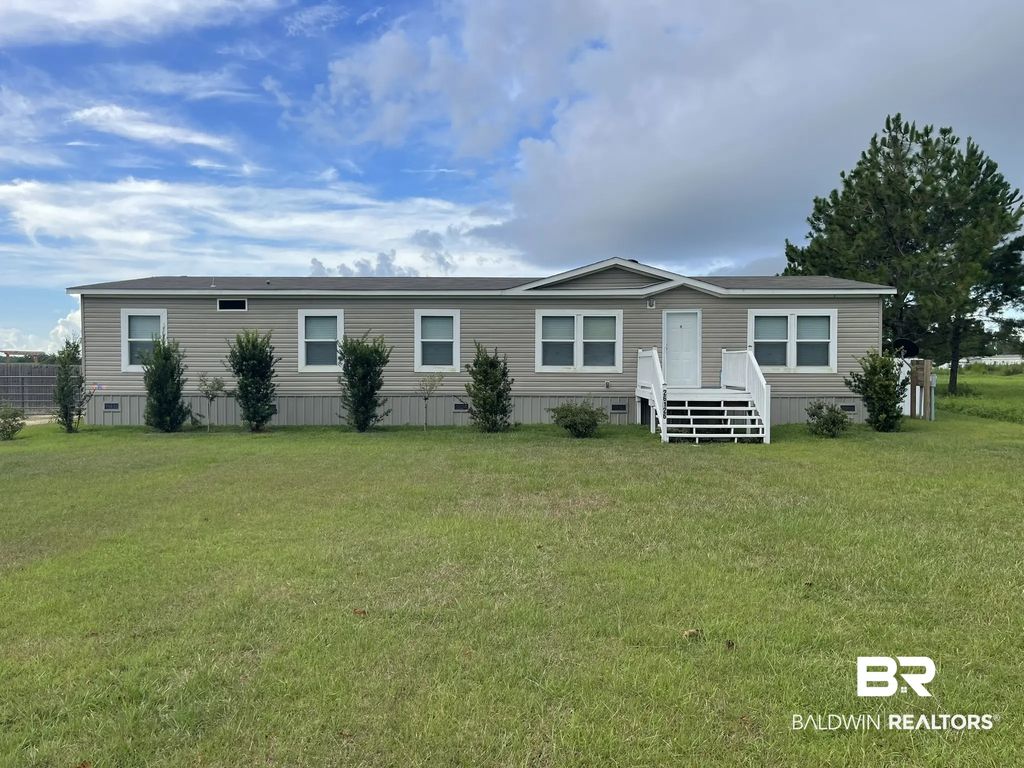 26126 County Road 32, Elberta