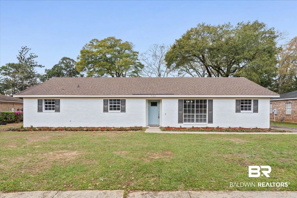 732 Oak Field Drive, Mobile