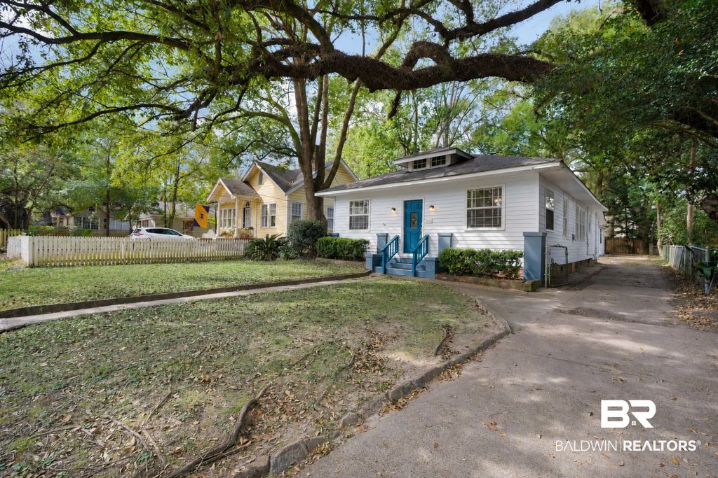 118 Mohawk Street, Mobile
