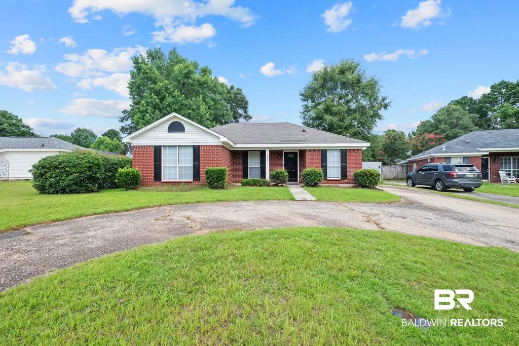 1875 Woodcrest Court, Semmes