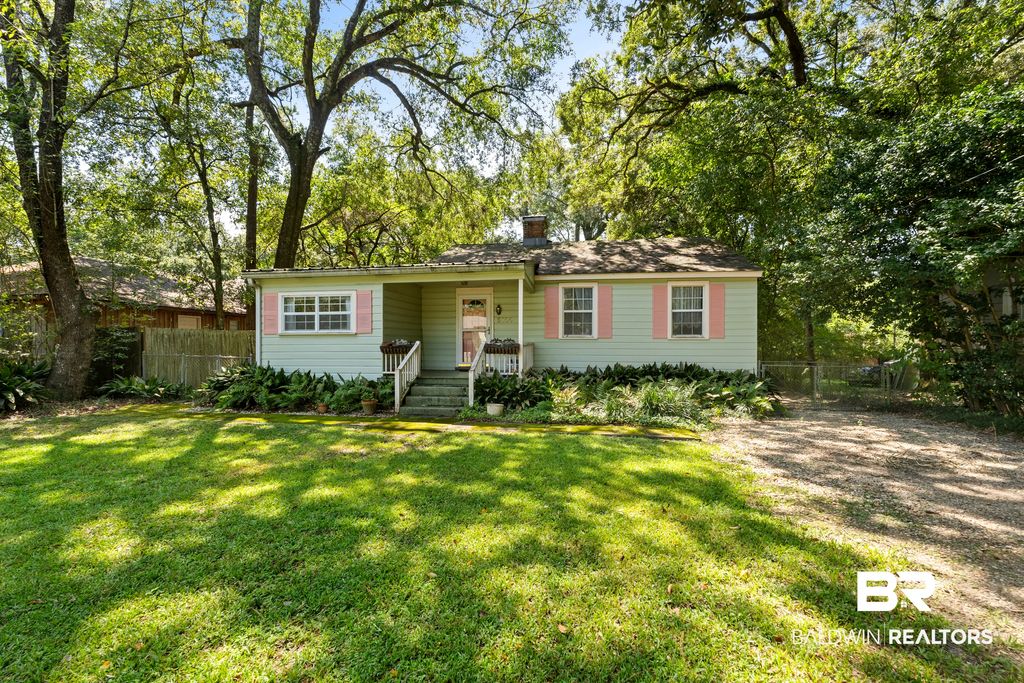 5105 E Village Circle, Mobile