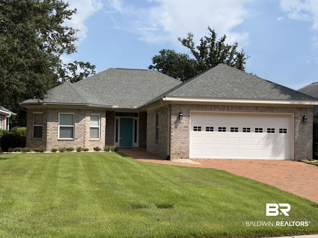 127 Lagoon Drive, Gulf Shores