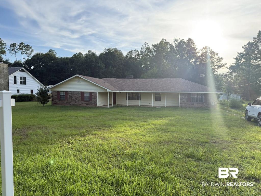 21807 West Boulevard, Silverhill