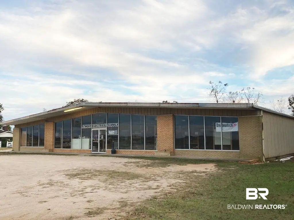 9828 Us Highway 31, Atmore