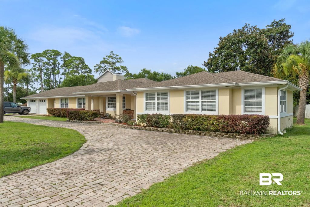 57 Star Lake Drive, Pensacola