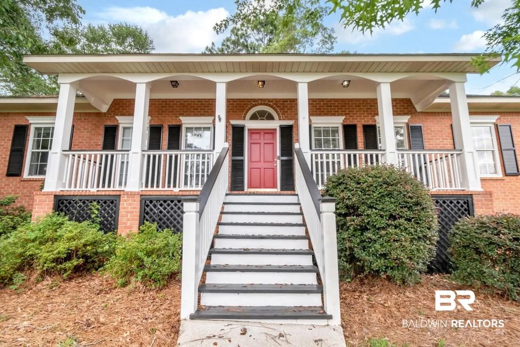 2117 W Charingwood Drive, Mobile