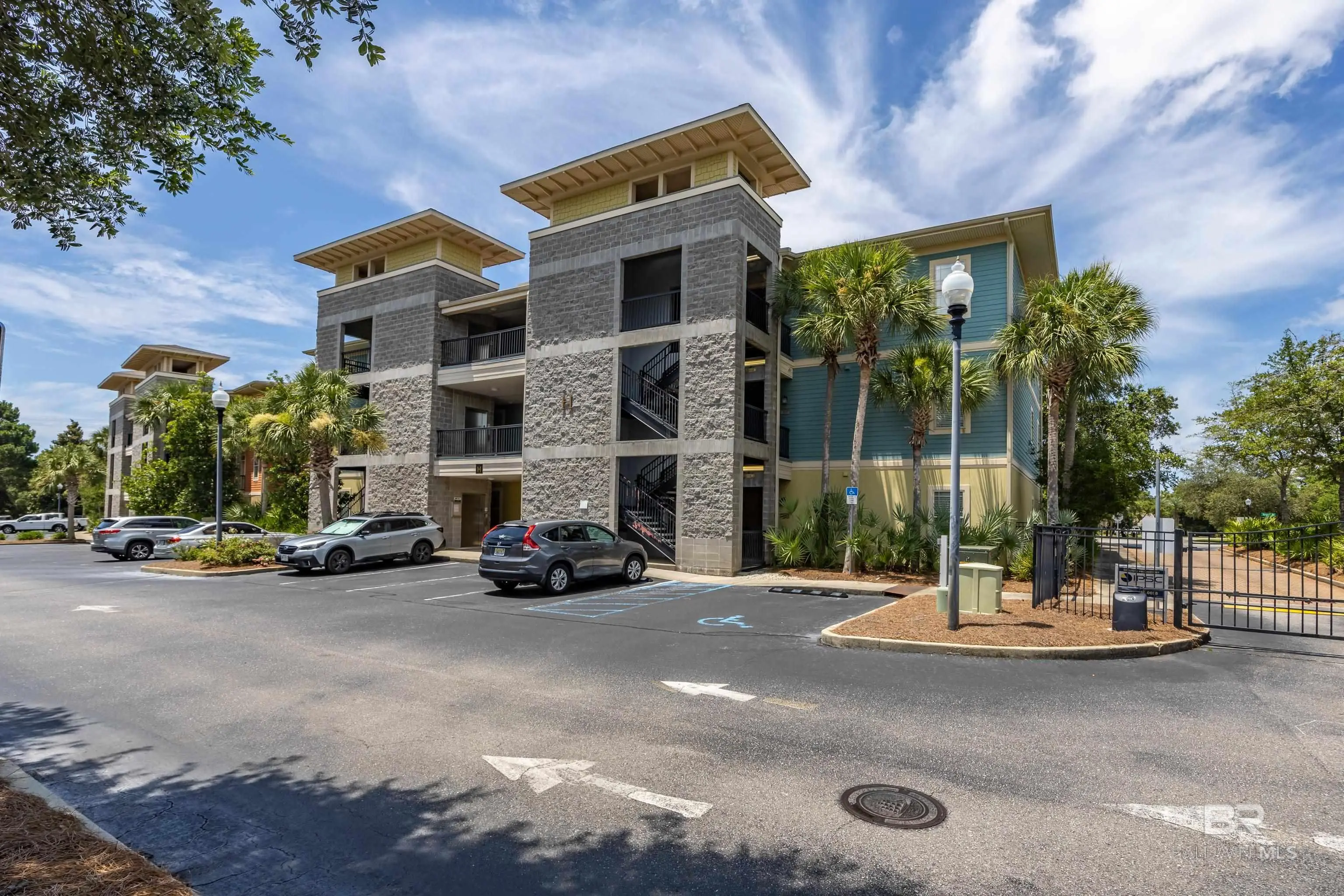 Photo of Listing #381234