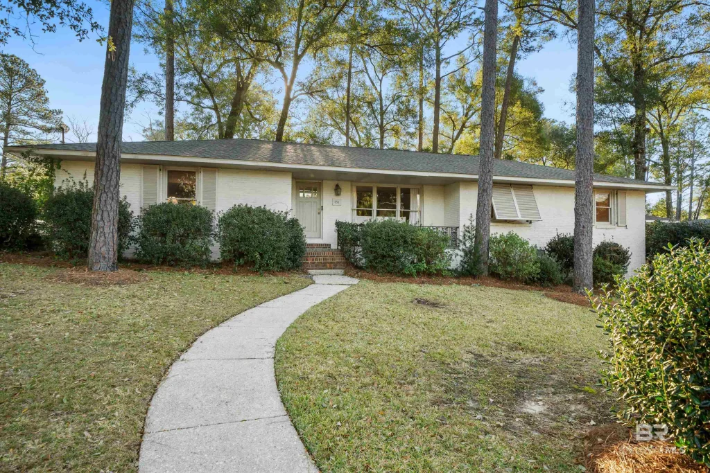 451 Ivy Circle, Fairhope
