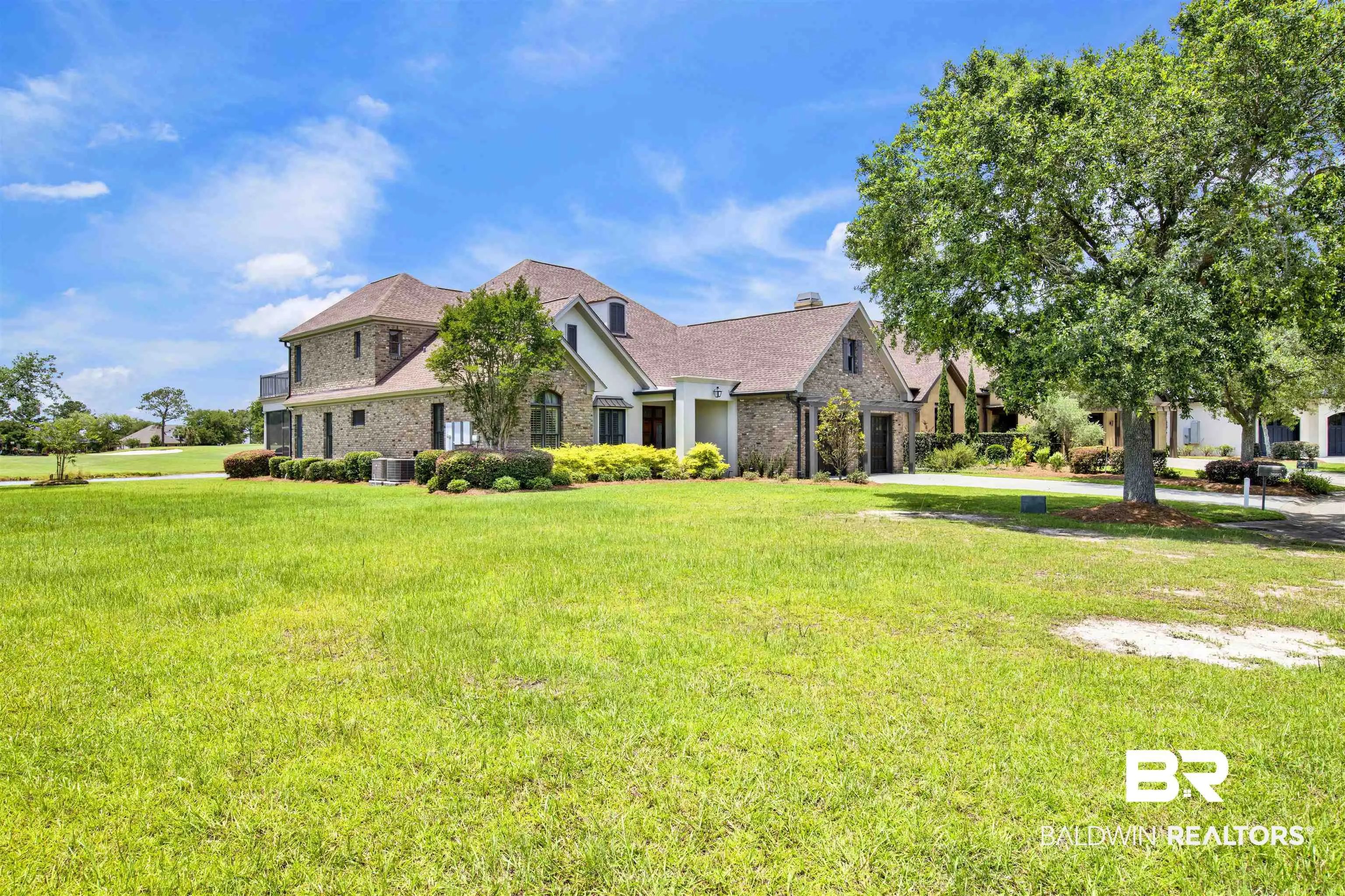Photo of Listing #380642