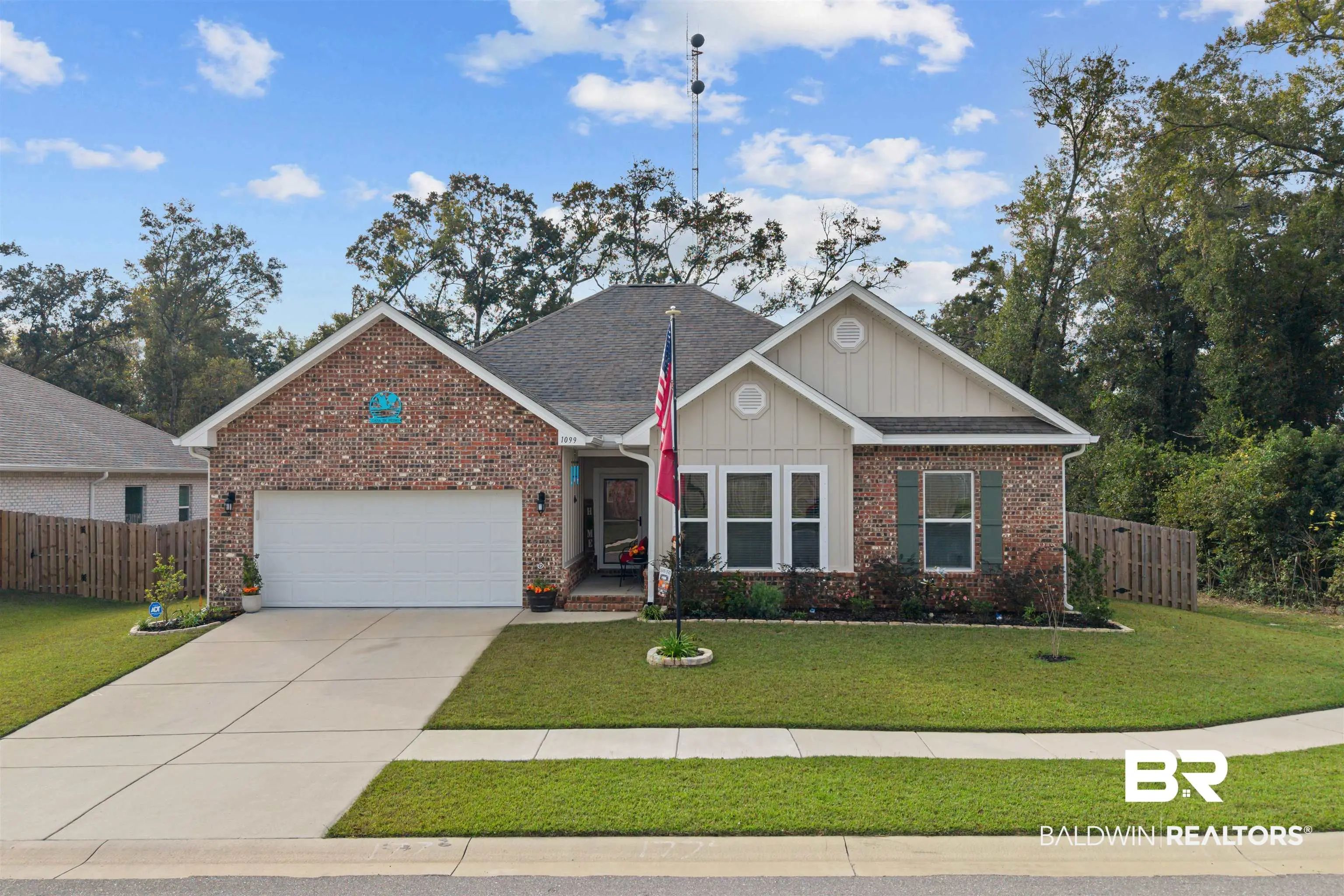 Photo of Listing #388454