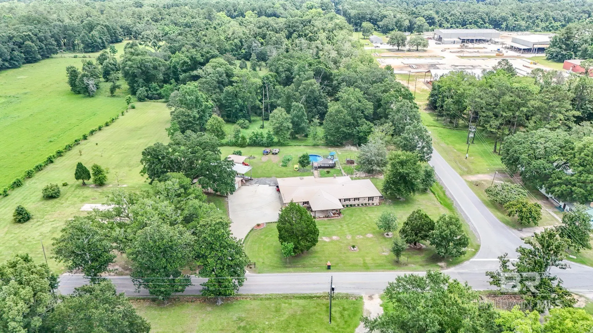 Photo of Listing #381428