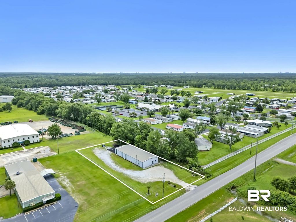 8760 County Road 65, Foley