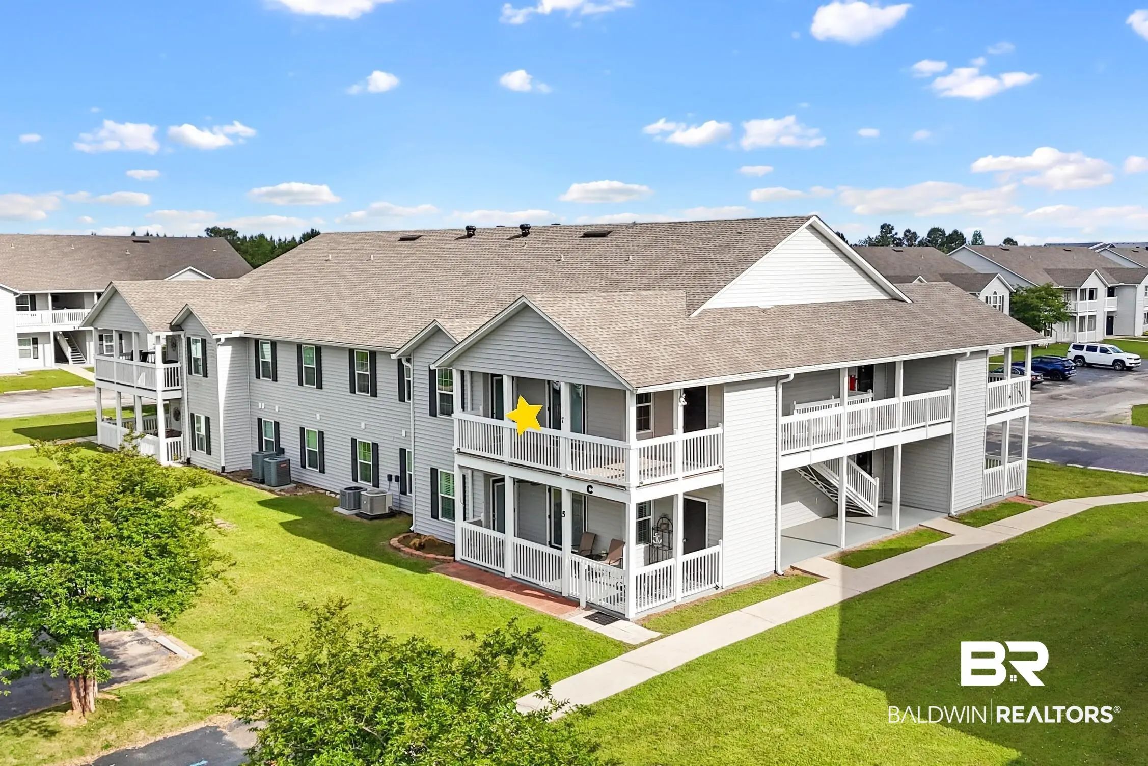 Photo of Listing #390660