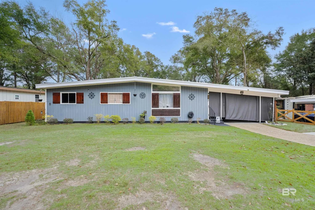 2004 W Beau Terra Drive, Mobile